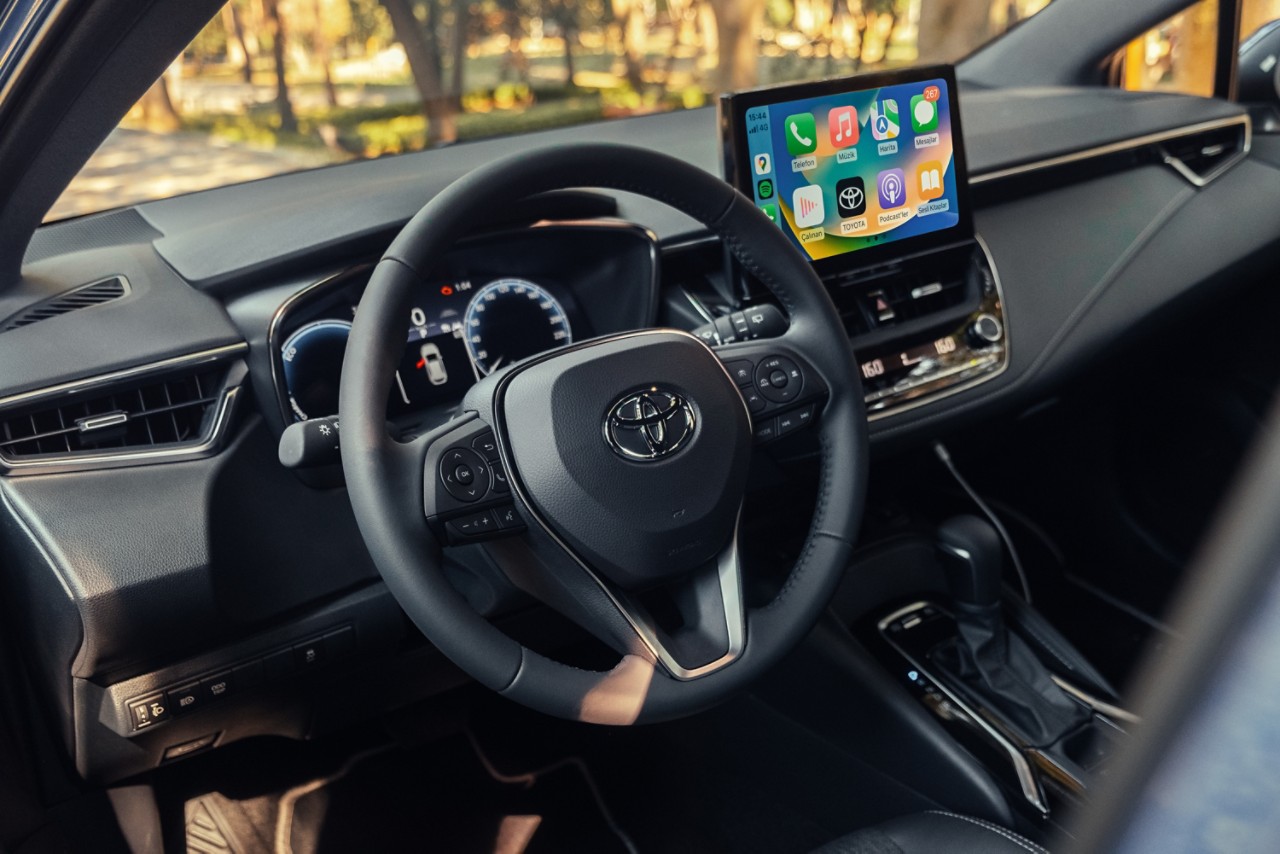 Toyota Corolla Hatchback Hybrid İç Tasarım