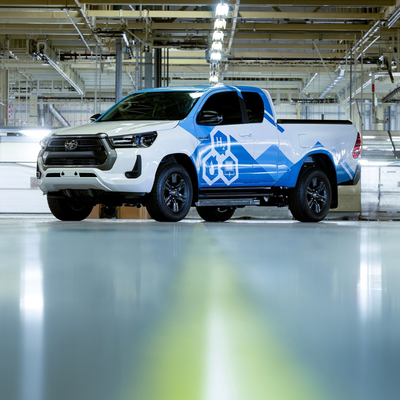 Toyota Hidrojen Yakıt Hücreli Hilux Prototipi